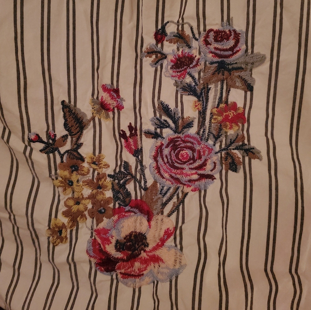 Ava & Viv plus shirt